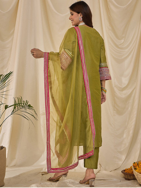 Women Ethnic Motif Embroidered Sequinned Kurta with Trousers & Dupatta