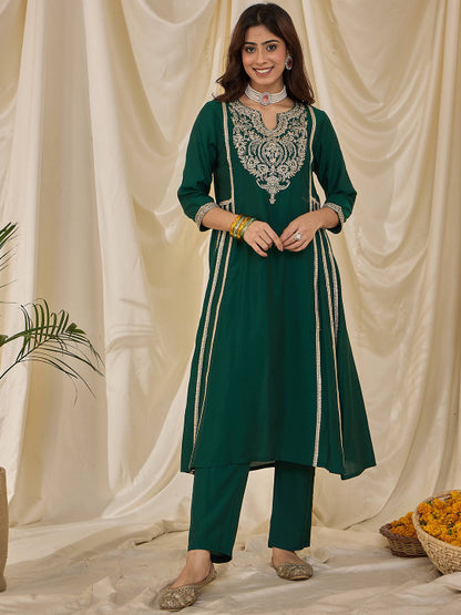 Floral Yoke Design Notch Neck Straight Kurta & Trousers With Dupatta