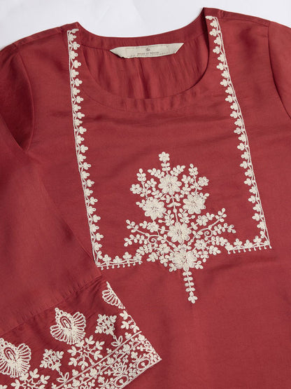 Floral Embroidered Flared Sleeves Round Neck Straight Kurta With Trouser