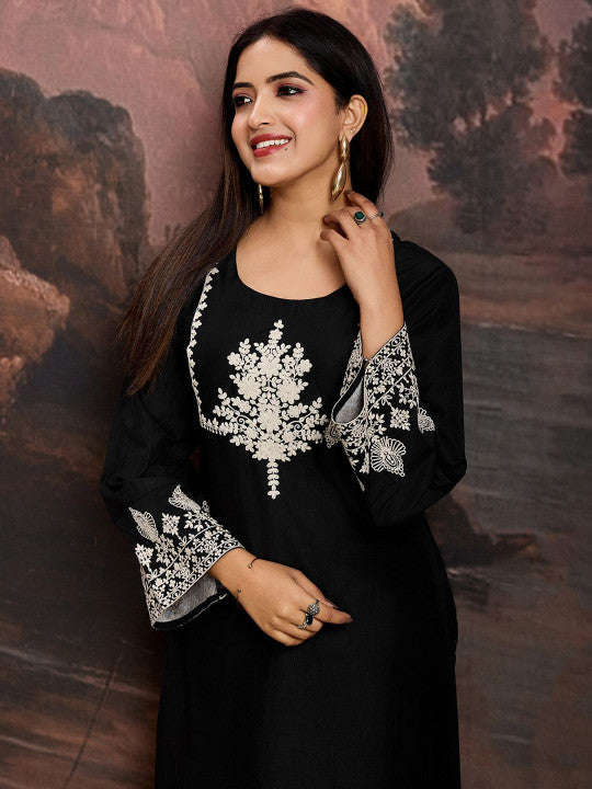 Floral Embroidered Flared Sleeves Round Neck Straight Kurta With Trousers