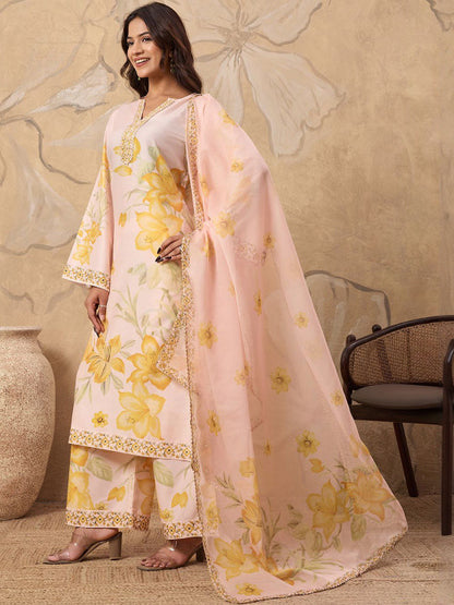 Women Floral Printed Kurta with Palazzos & Dupatta
