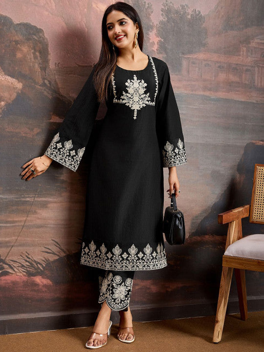 Floral Embroidered Flared Sleeves Round Neck Straight Kurta With Trousers